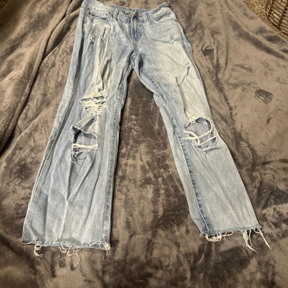 Ankle cute light blue jeans